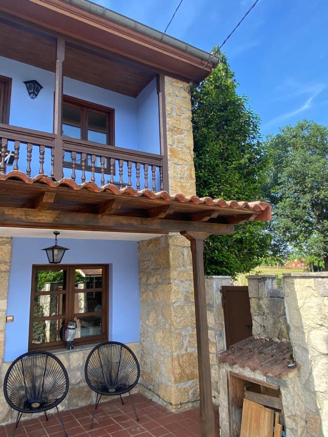 Villa Paraes Nava Exterior foto
