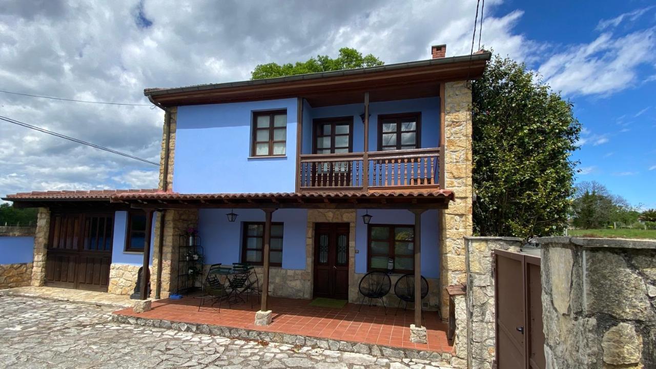 Villa Paraes Nava Exterior foto