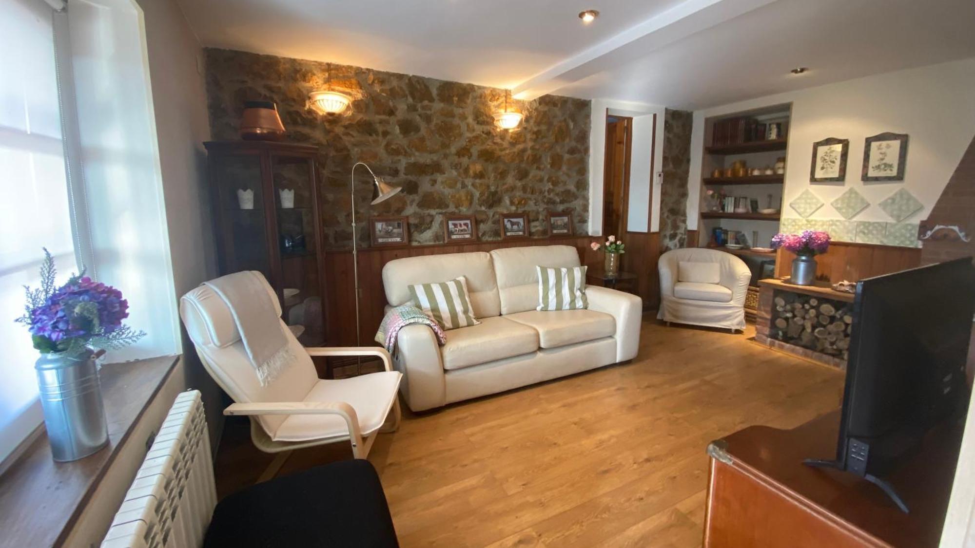Villa Paraes Nava Exterior foto